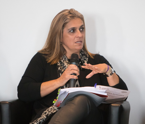 Please fill the source and the alt text